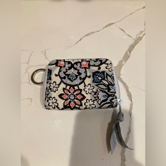 Vera Bradley key ring wallet zipper blue white grey pink flower Lisbon medallion